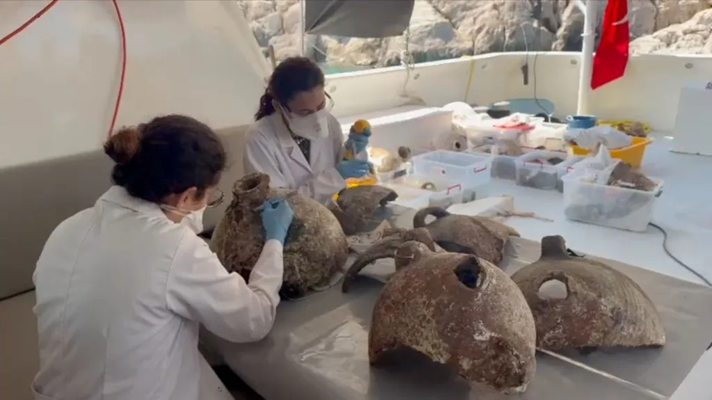 Kekova, al largo della Turchia il possibile relitto più antico del mondo