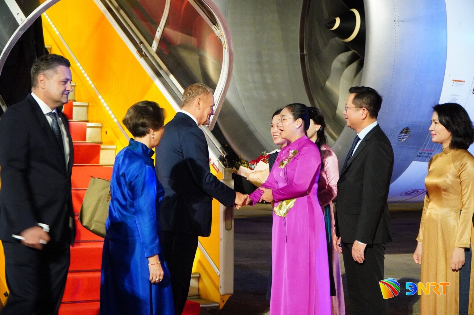 Il Primo Ministro della Repubblica di Polonia, Donald Tusk, visita la città di Da Nang. Vietnam.vn - Nền tảng quảng bá Việt Nam