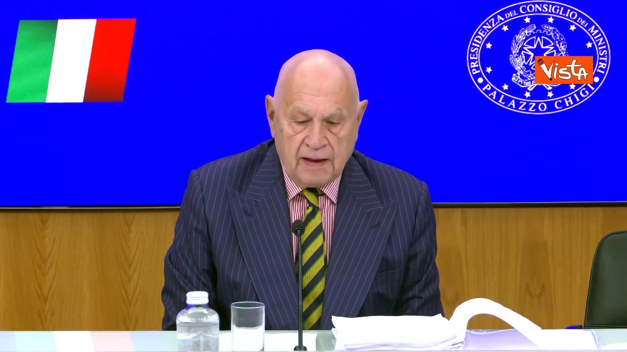 Manovra, Lega a nervi tesi. Borghi sconfessa Giorgetti: “Serve coraggio. Meloni se ne freghi del patto Ue, priorità a Quota 64 e flat tax”